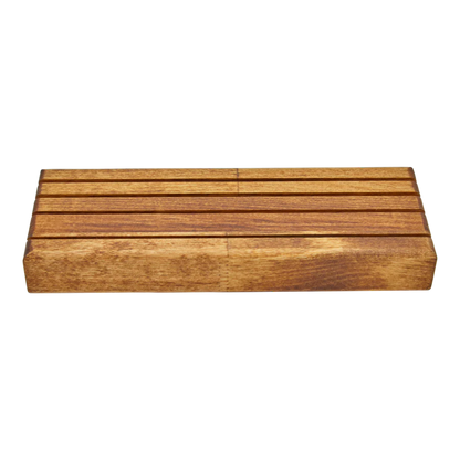 HAND-CRAFTED BETTINARDI BALL MARKER / DIVOT TOOL DISPLAY