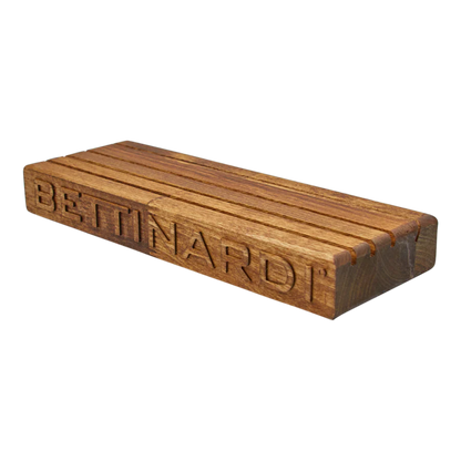 HAND-CRAFTED BETTINARDI BALL MARKER / DIVOT TOOL DISPLAY